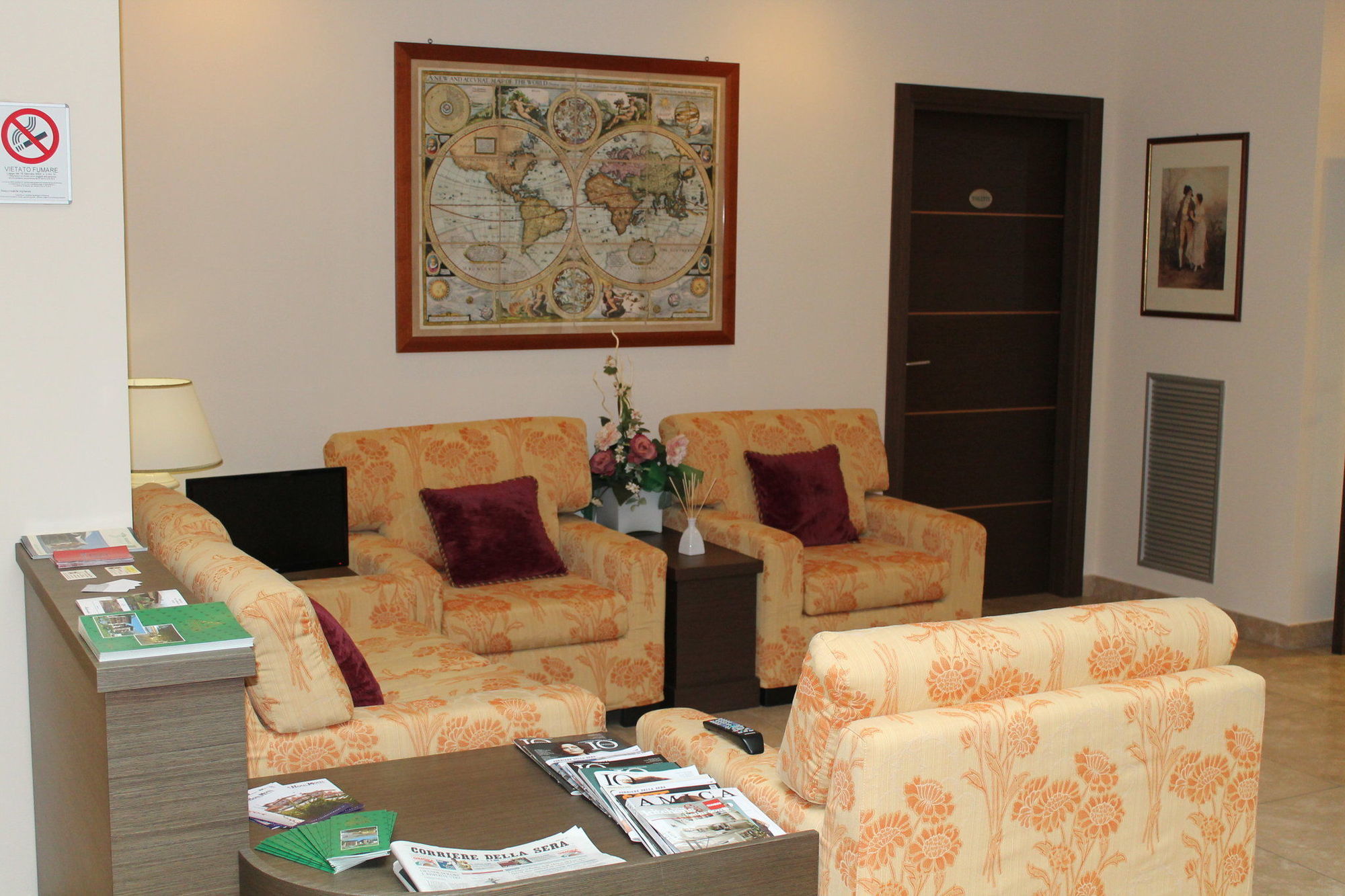 Mediglia Elysium Hotel Raya מראה חיצוני תמונה